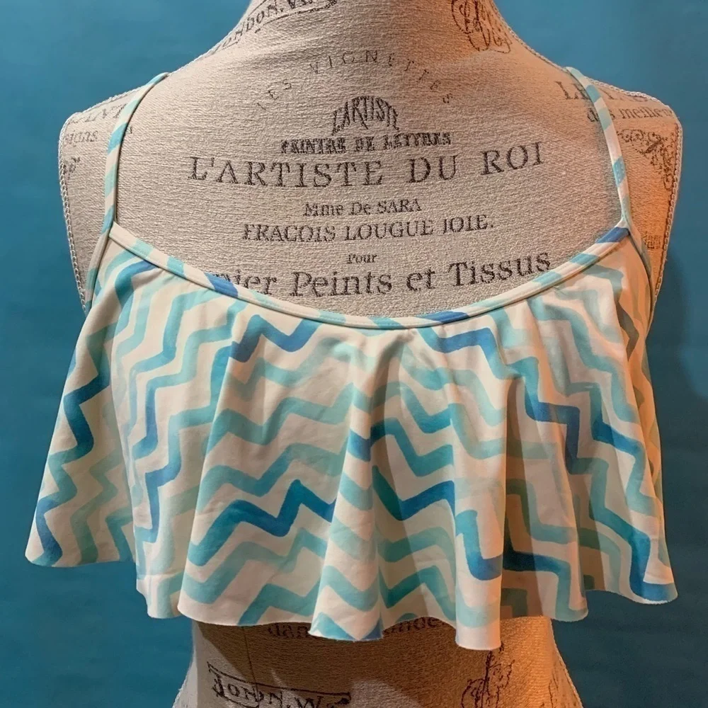Gilly Hicks Swimsuit Bikini Top